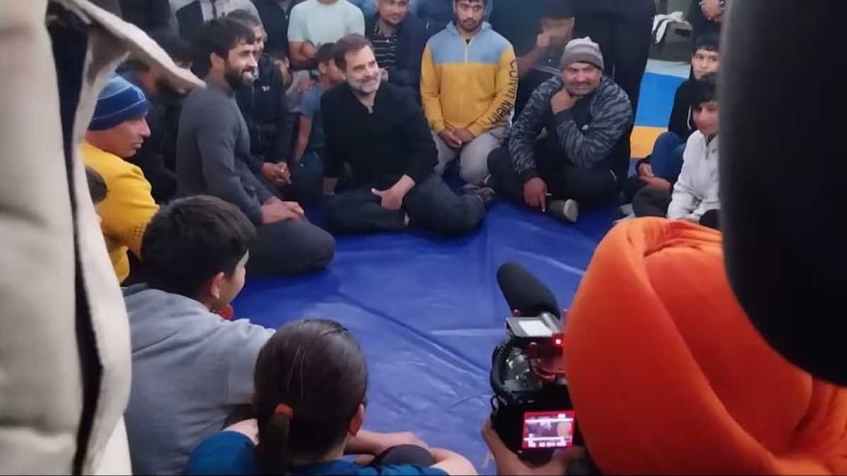 हरियाणा में कुश्ती के अखाड़े में पहुंचे राहुल गांधी, बहादुरगढ़ में की बजरंग पूनिया से मुलाकात